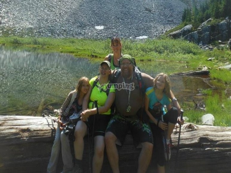 Familia en la montaña /tb_Familia en la montana.jpg